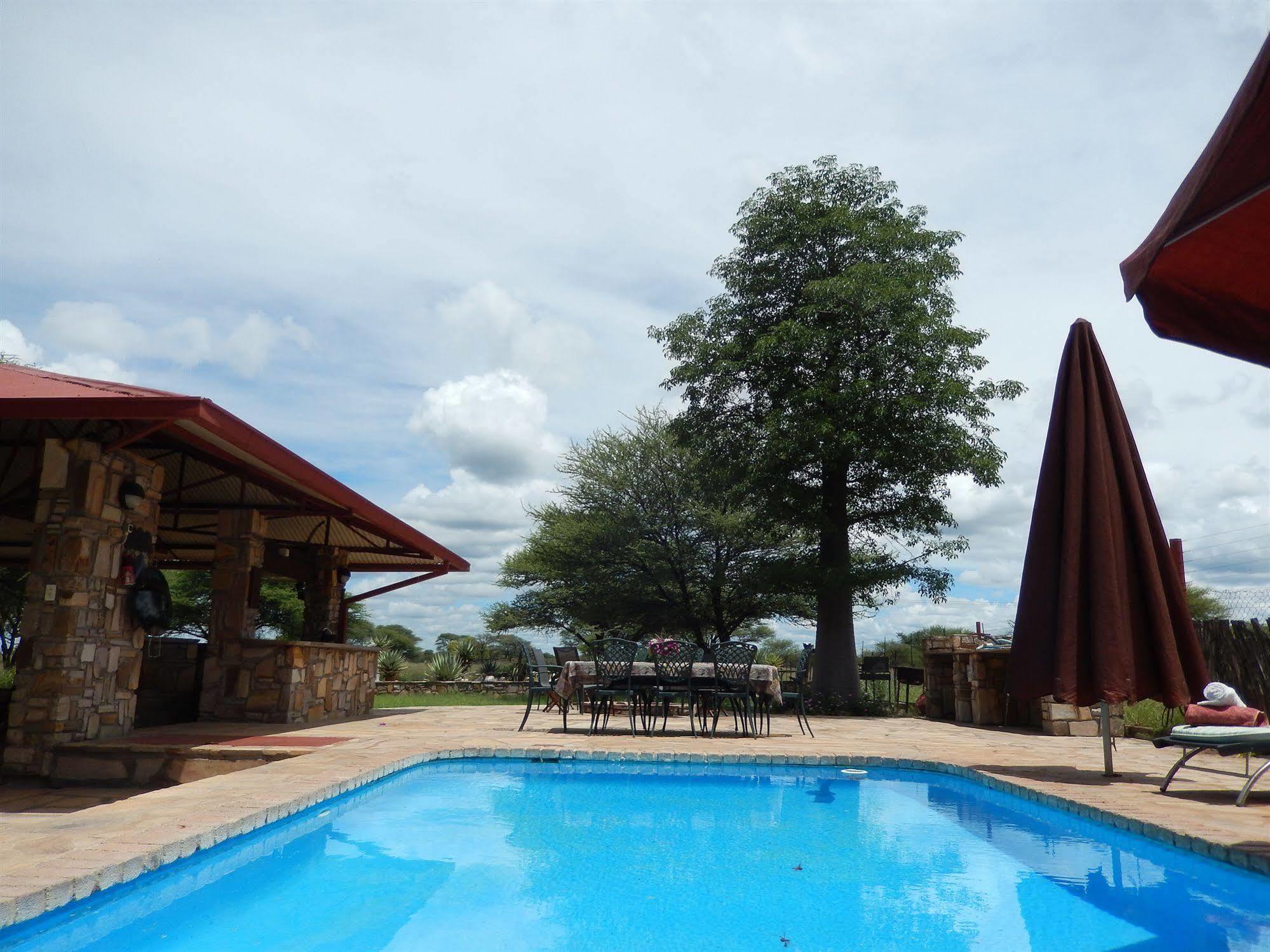Dornhuegel Guestfarm Hotel Grootfontein Luaran gambar